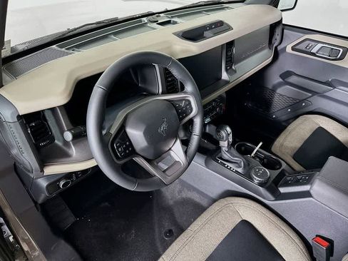 New 2025 Ford Bronco Big Bend image 2