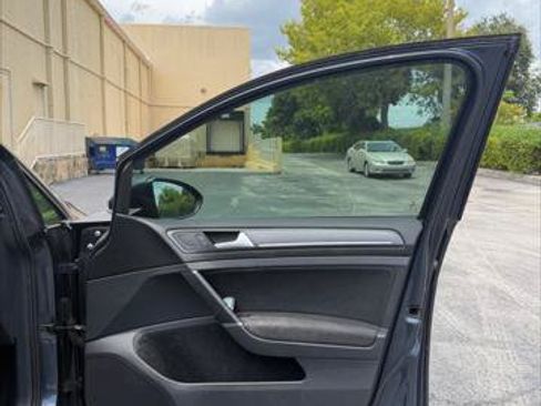 Used 2018 Volkswagen GTI S FWD image 14