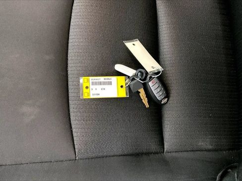 Used 2024 Nissan Altima 2.5 SV FWD image 30