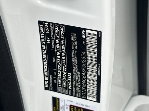 Certified 2025 Mercedes-Benz GLC 300 image 29