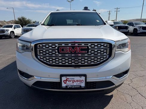Used 2017 GMC Acadia Denali w/ Technology Package FWD image 8