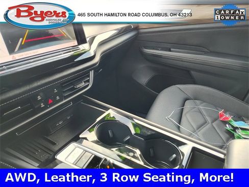 Used 2025 Volkswagen Atlas SE image 30