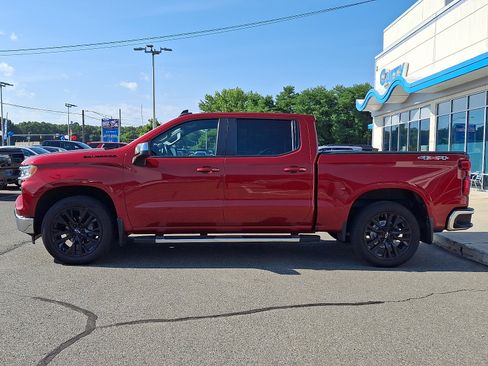 Used 2023 Chevrolet Silverado 1500 LT w/ LPO, Dark Essentials Package AWD/4WD image 7