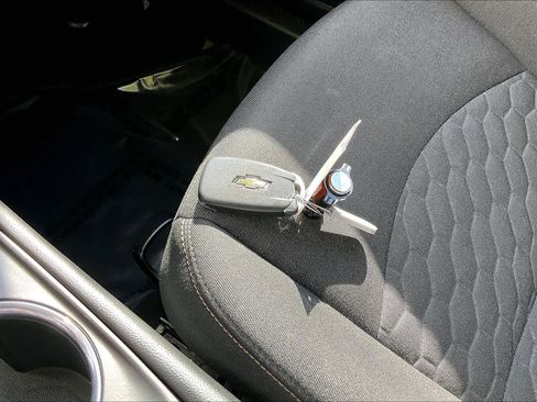 Used 2019 Chevrolet Equinox LT image 11