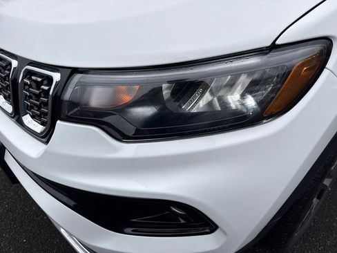 New 2026 Jeep Compass Limited w/ Sun, Sound & Navigation Group image 12