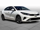 Used 2024 Kia Forte LXS image 2
