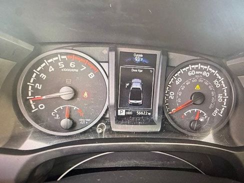 Used 2022 Toyota Tacoma SR RWD image 5