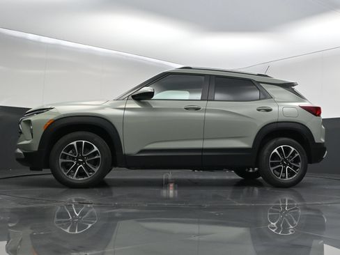 Certified 2026 Chevrolet TrailBlazer LT w/ Convenience Package AWD/4WD image 39