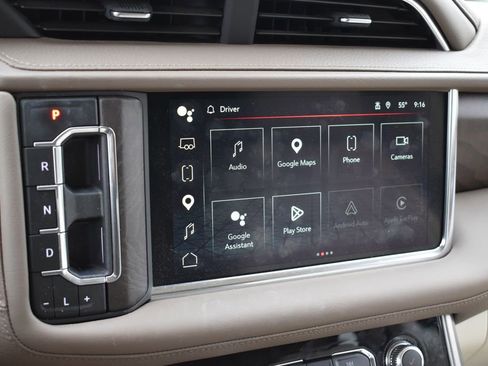 Used 2024 GMC Yukon Denali w/ Advanced Technology Package AWD/4WD image 12