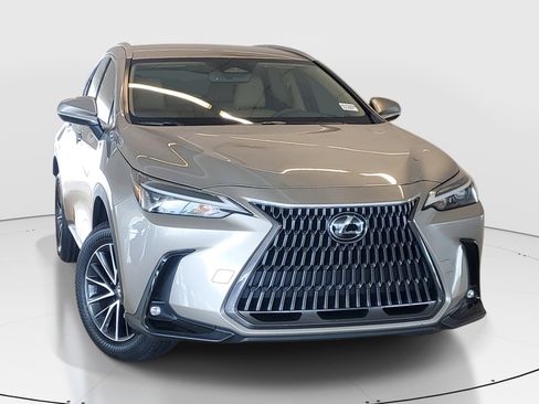 Used 2023 Lexus NX 250 FWD w/ Towing Package (2000 Lbs) image 2