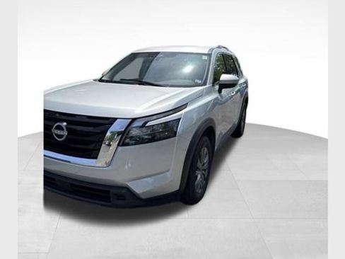 Used 2025 Nissan Pathfinder SV AWD/4WD image 1