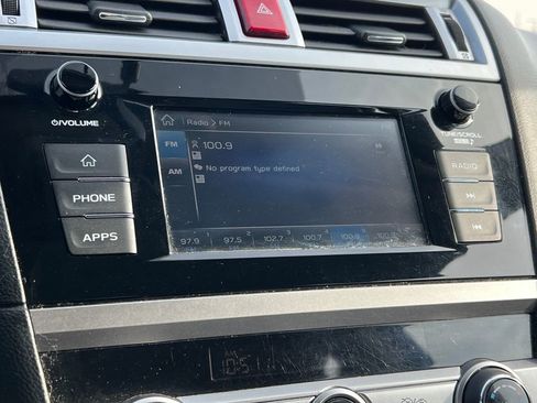 Used 2018 Subaru Outback 2.5i image 23