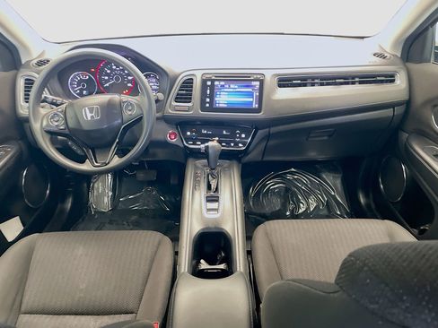 Used 2018 Honda HR-V EX image 14