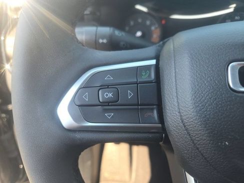 Used 2025 Jeep Compass Limited w/ Sun & Sound Group AWD/4WD image 28
