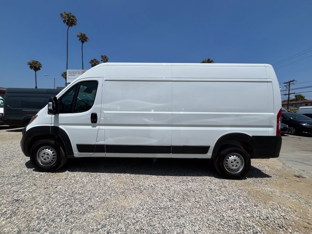 Used 2025 RAM ProMaster 2500 w/ Convenience Group FWD image 10