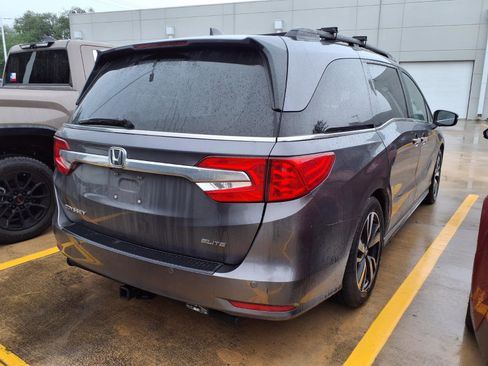 Used 2019 Honda Odyssey Elite image 3
