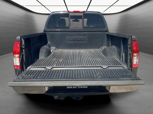 Used 2010 Nissan Frontier SE w/ SE Value Truck Pkg RWD image 19
