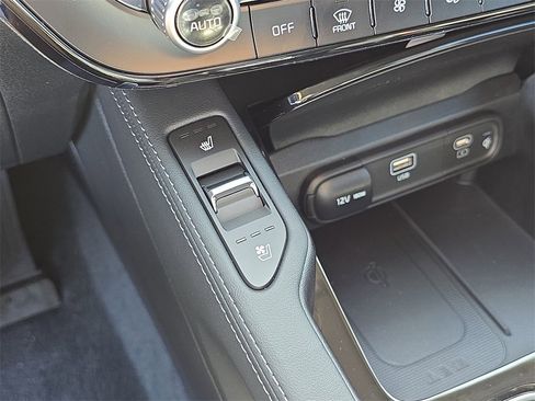 New 2025 Kia Telluride EX image 32