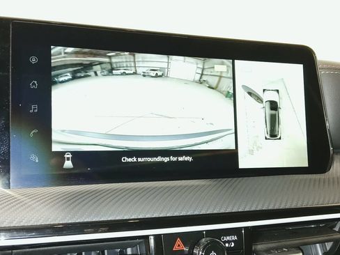 Used 2025 Nissan Kicks SR w/ SR Premium Package AWD/4WD image 27