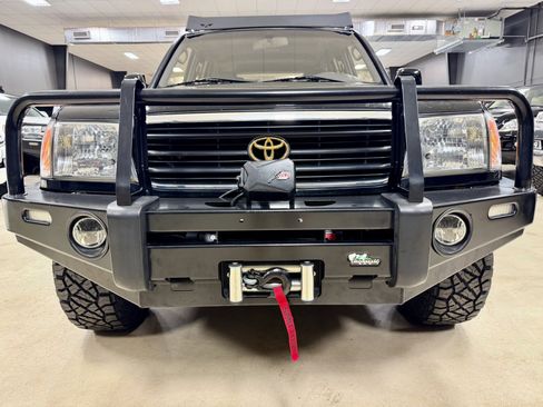 Used 2001 Toyota Land Cruiser image 30