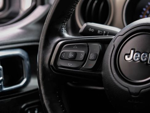 Used 2018 Jeep Wrangler Unlimited Sport S AWD/4WD image 18