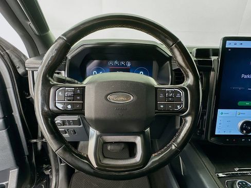 Used 2022 Ford Expedition Max Platinum image 11