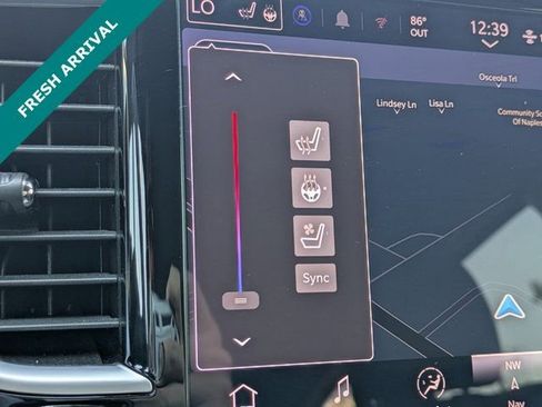 Used 2025 Chrysler Pacifica Limited image 31