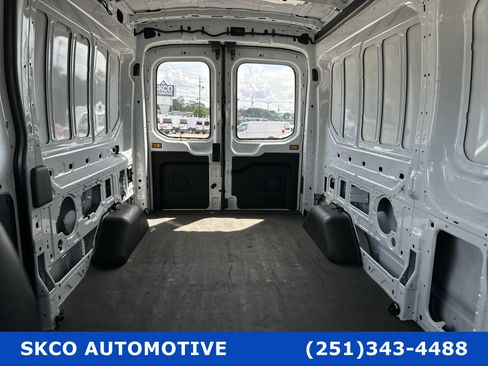 Used 2020 Ford Transit 250 Medium Roof image 27
