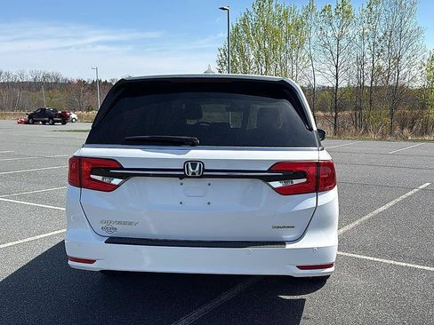 Used 2024 Honda Odyssey Touring image 7