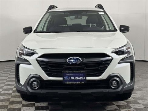 Certified 2025 Subaru Outback Premium image 6