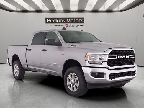 Used 2022 RAM 2500 Big Horn w/ Level A Equipment Group AWD/4WD image 8