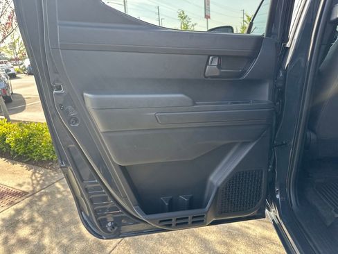 Certified 2025 Toyota Tacoma SR w/ SR Upgrade Package AWD/4WD image 13