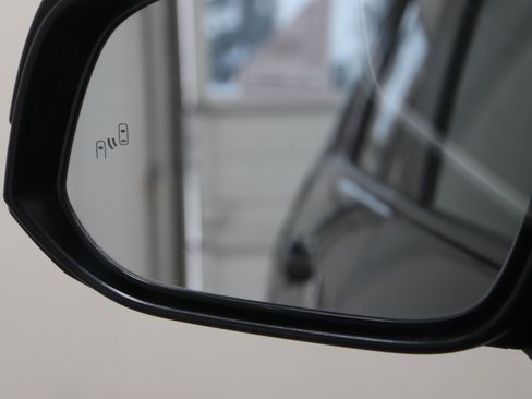 Certified 2025 Toyota RAV4 XLE FWD image 22