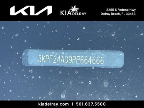 Used 2023 Kia Forte LXS w/ LXS Technology Package image 5