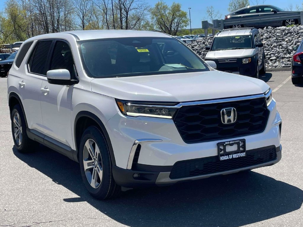 Certified 2025 Honda Pilot EX-L image 1