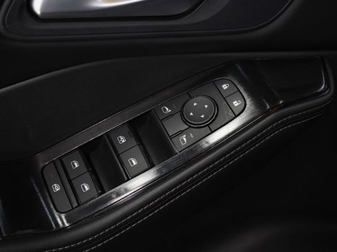 Used 2025 Nissan Rogue SV image 24