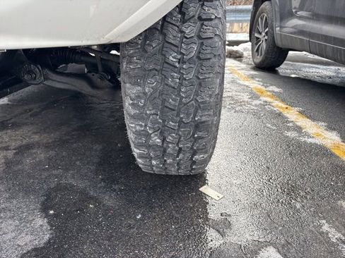 Used 2016 Toyota 4Runner SR5 image 9