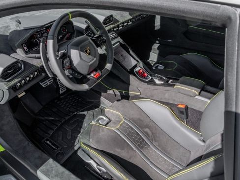 Used 2024 Lamborghini Huracan Sterrato AWD/4WD image 21