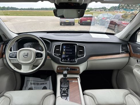 Used 2017 Volvo XC90 T6 Inscription w/ Vision Package AWD/4WD image 12