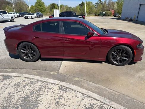 Used 2019 Dodge Charger GT w/ Performance Handling Group image 2