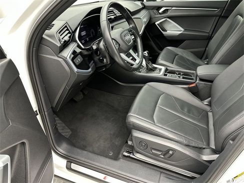 Used 2021 Audi Q3 2.0T Premium Plus w/ Premium Plus Package image 11