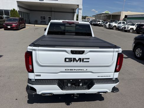 Used 2026 GMC Sierra 1500 Denali Ultimate AWD/4WD image 9