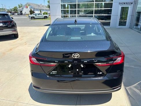 Used 2025 Toyota Camry LE AWD/4WD image 6