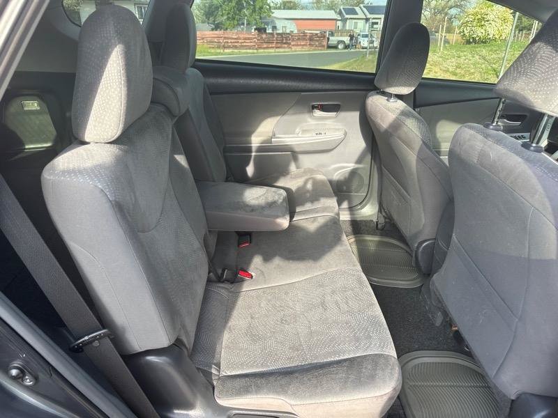 Used 2014 Toyota Prius V Two FWD image 14