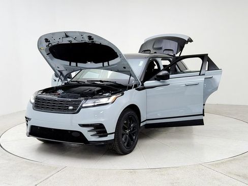 New 2026 Land Rover Range Rover Velar Dynamic SE image 9