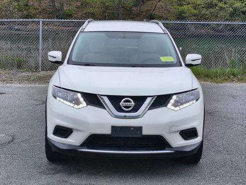 Used 2016 Nissan Rogue SV AWD/4WD image 2