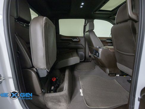 Used 2024 GMC Sierra 1500 Denali w/ Denali Reserve Package AWD/4WD image 38