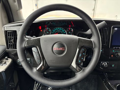 Used 2026 GMC Savana 2500 w/ Driver Convenience Package RWD image 28
