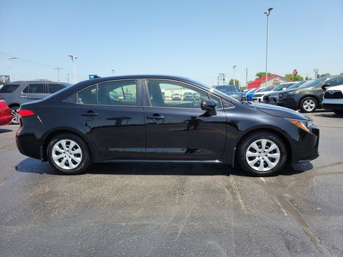 Used 2024 Toyota Corolla LE FWD image 3
