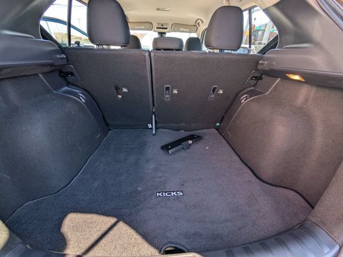 Used 2024 Nissan Kicks SV FWD image 19